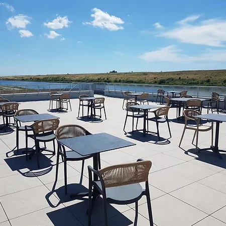 酒店 The Originals Hotel-restaurant-terrasse Du Paarc Dunkerque 3*