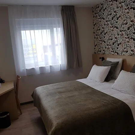The Originals Hotel-restaurant-terrasse Du Paarc Dunkerque 3*